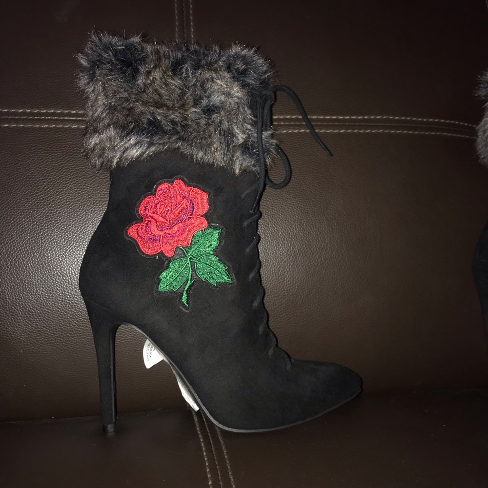 SUADE FURRY ROSE BOACK BOOTS